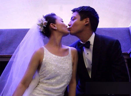 盘点星座明星婚礼上的吻 他们的吻能让爱地老