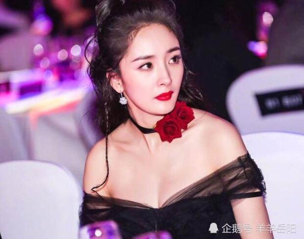 31岁的杨幂和27岁的杨颖谁更有气质?网友:看第3张就已经分出胜负了