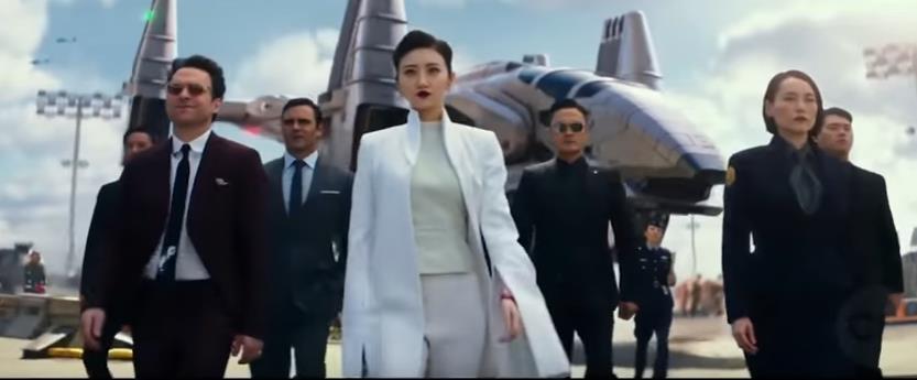 超大型怪兽登场 《环太平洋2》新预告公开