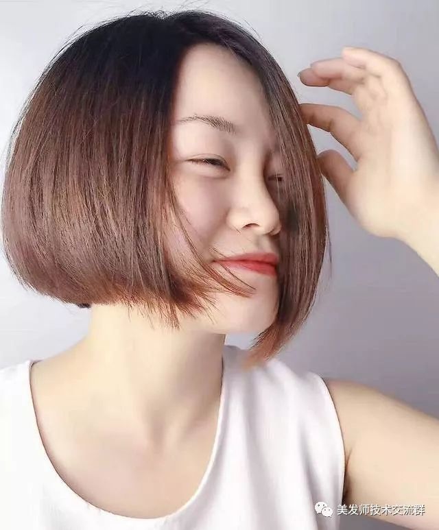 2018流行"不等式"短发,职业女性的最爱哦!