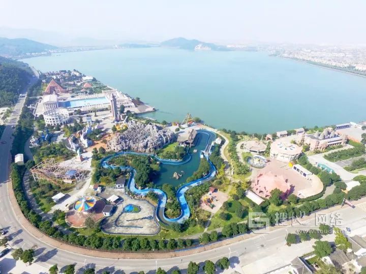 龙山滨海新城7万平综合体地块出嫁,临山亲水还有城际轨道3号线