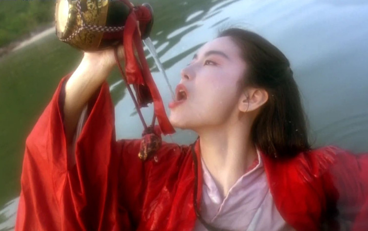 古装饮酒最美的女星,杨幂垫底,刘亦菲第二,第一太潇洒