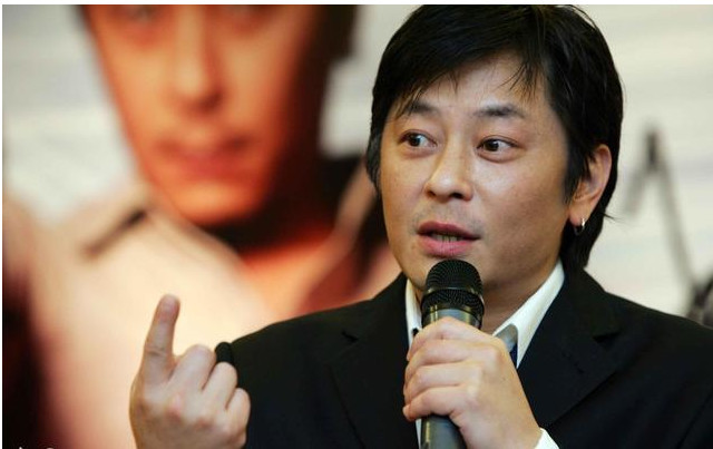 郭德纲因王杰嗓子被毒哑,商演只喝助理带的水