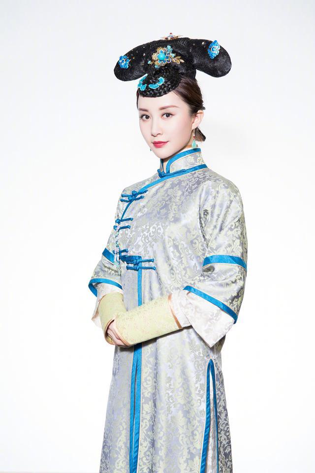 30泩ĺ ´18Ů
