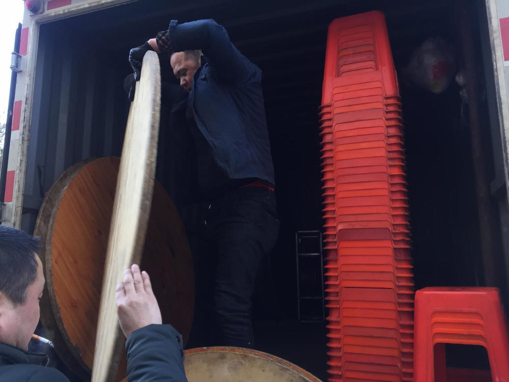 小伙开移动饭店,年入百万、买四辆车分单双号