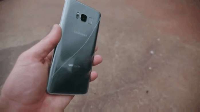 三星S8跟iPhoneX跌落测试,玻璃+全面屏真的不