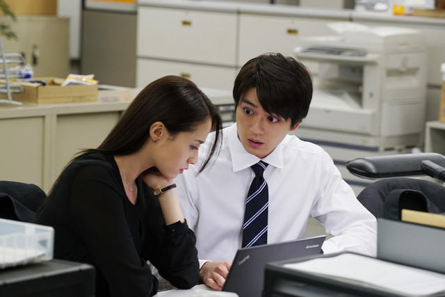 泽尻绘里香与真剑佑搭档 《不能犯》花絮公布