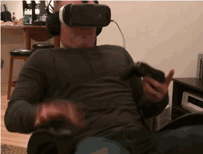 用vr眼镜看动作片到底什么感觉?女神0距离告诉你