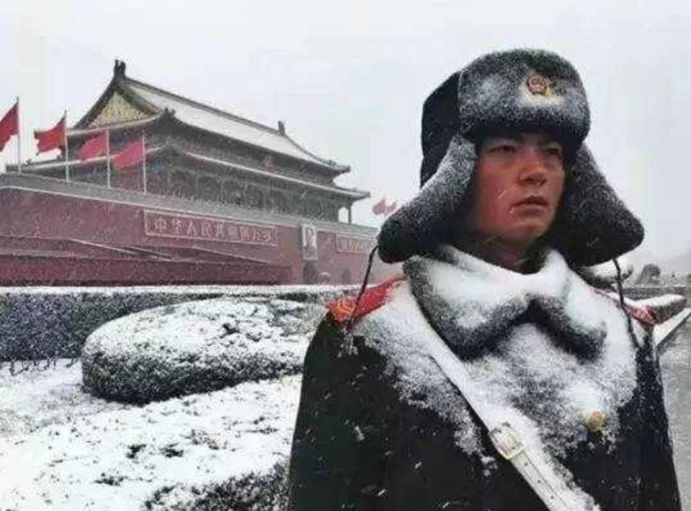 中国军人站岗连哨是什么意思?只有当过兵的才会懂!