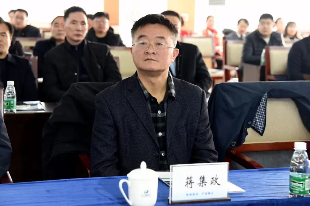高新区管委会主任谭勇,长沙市政府副秘书长,办公厅主任,党组副书记