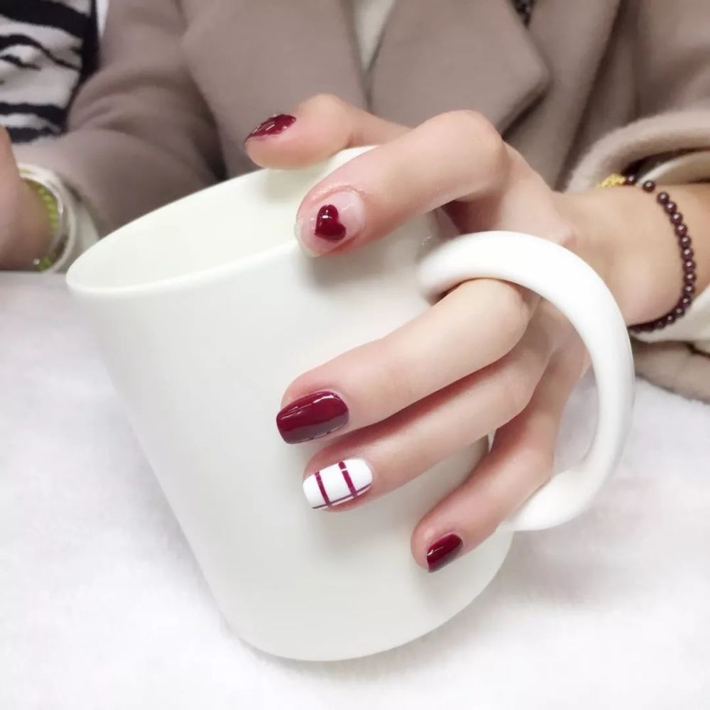 1月份最火爆的美甲图!太适合过年了