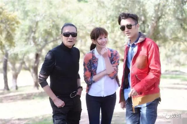 谢霆锋妈妈狄波拉年轻时的照片美得让人惊艳,