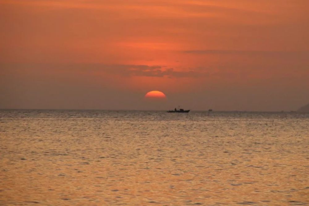 面朝大海,无限夕阳