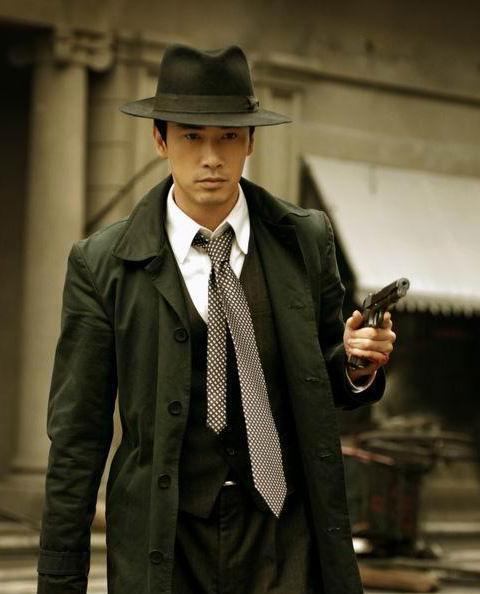 柳云龙中国最高iq的电视剧《血色迷雾》,期待与李晨新作《变脸》
