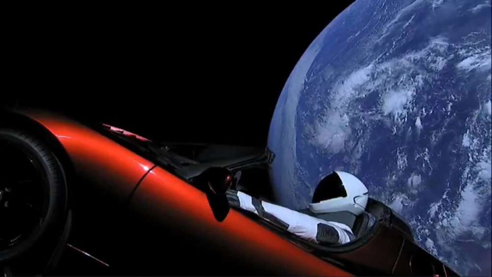 惨了!那辆太空中的特斯拉跑车,可能会在未来撞