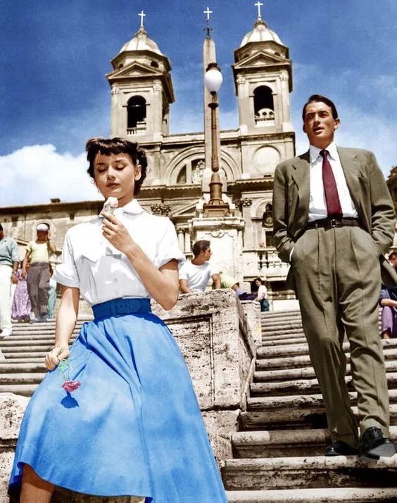 去意大利的西班牙台阶走走,重温一下电影《罗马假日》的经典场景