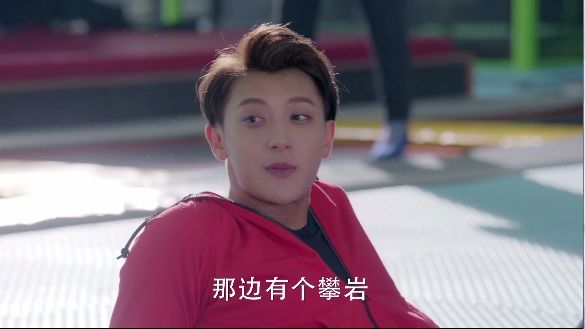 黄子韬在《谈判官》里本色出演吧?杨幂怼他太