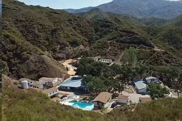 《阿凡达2》开拍,导演卡梅隆禁止全剧组吃肉,