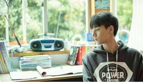 当高冷男神胡一天遇上熊梓淇,他的偶像包袱掉