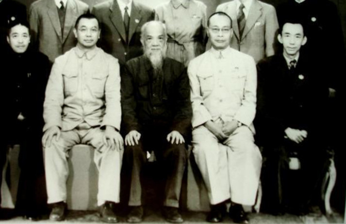 这人身份特殊,不仅是国民党的创始人之一,还是