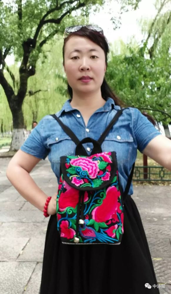 中国诗歌报第三届诗歌改稿学习班祝文朋诗友文