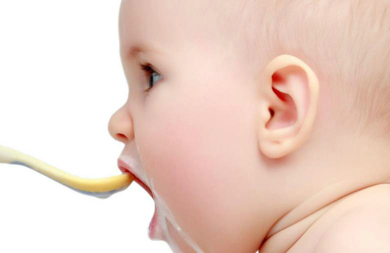 宝宝聪不聪明,妈妈看看初生儿的表现就知道啦