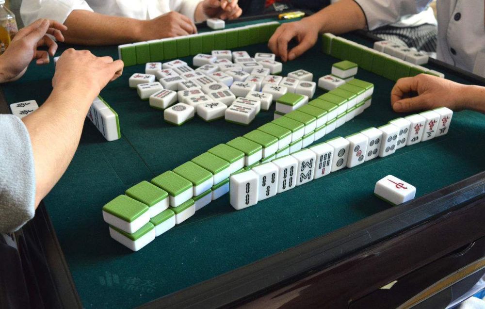 打麻将人口_打麻将图片真实(2)