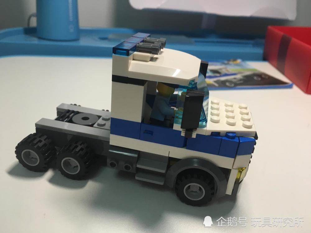 乐高60139移动指挥中心 lego积木拼装玩具 城市系列 玩具试玩