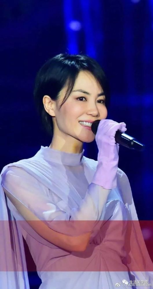 王菲那英的《岁月》,到底是什么打动了你?