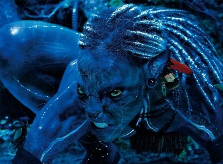 《阿凡达2》来袭上映,阿凡达之子继续与人类战