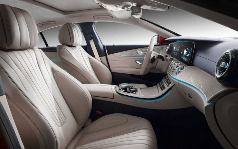 号称最美奔驰车,四门轿跑鼻祖,100万内找不到