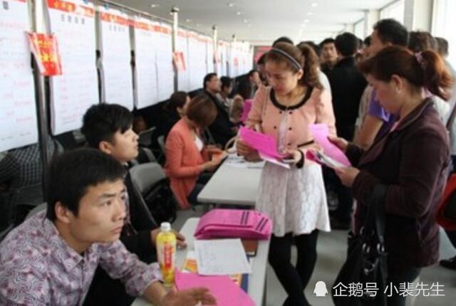 95后打工妹喜欢进工厂 为什么工厂还是招工难 打工妹的回答很现实 看点快报