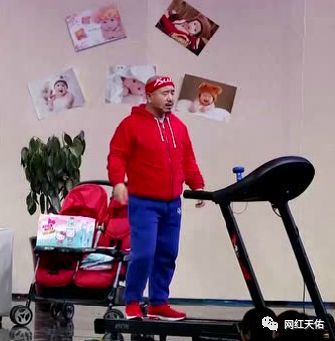 牌牌琦社会摇花手上春晚,刘能春晚开跳小伊伊