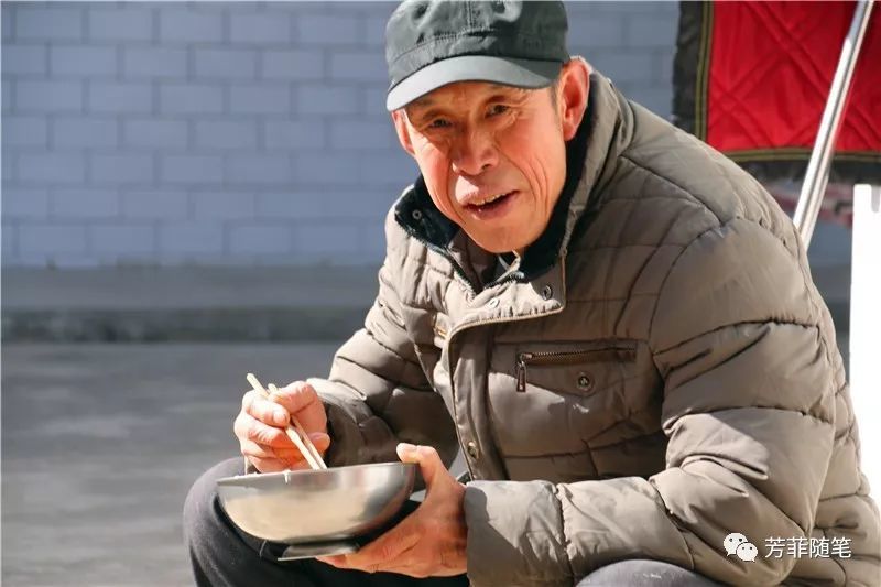 正月里来吃搅团