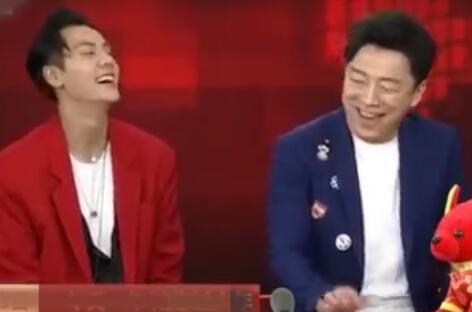 黄渤自曝春晚舞蹈彩排时张艺兴帮了很多忙 给