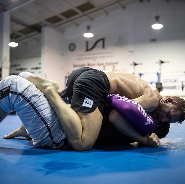 嘴炮也热衷拳皇97?渐入正轨刻苦训练准备复出