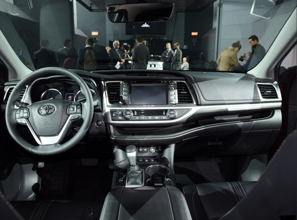 6座版汉兰达即将上市,比福特锐界霸气,仅24万