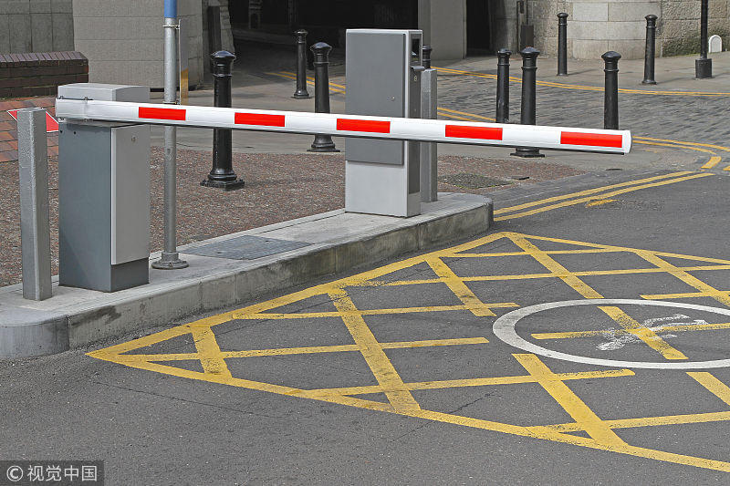 2018A股,港股,美股股票应该买哪些?如果各选一