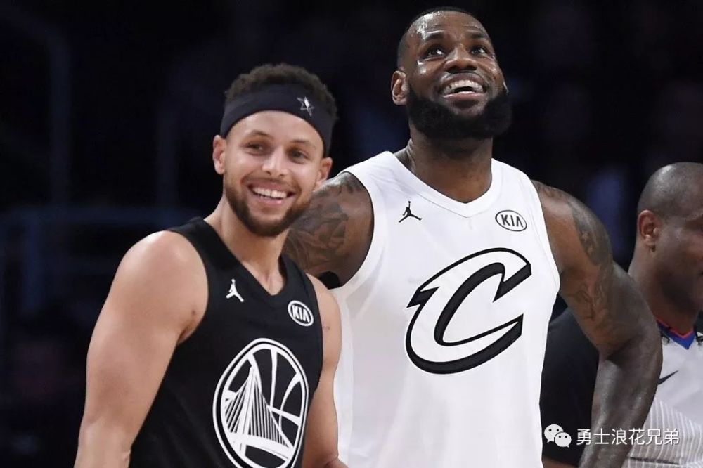 明星赛现场直击 球星现身球见库里与詹姆斯迷