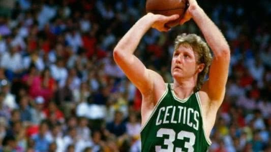 衅NBA巨星?欧文被偶像打服,被激怒的詹姆斯眼