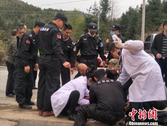 瑞林乡人口_亮丙瑞林(3)