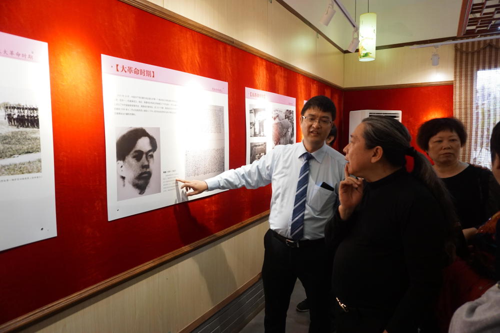 2018央视春晚总导演回湛江 盛赞家乡原生态旅游资源