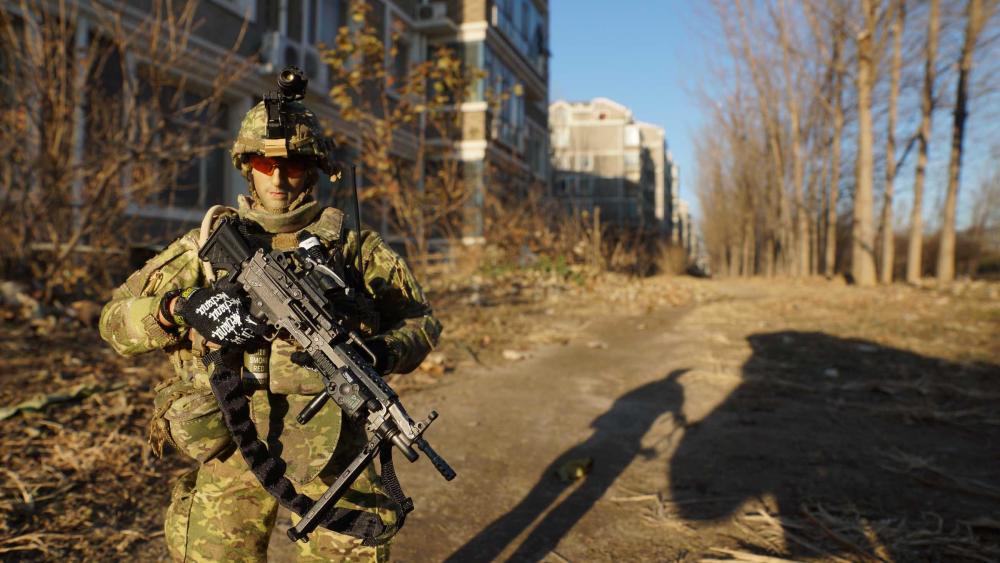 狙击手和机枪手哪个对步兵的压制能力更强?