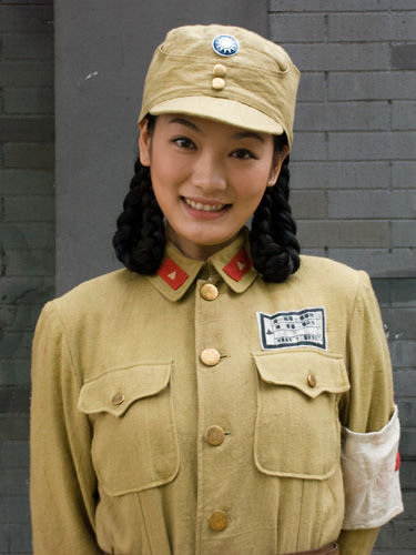 他是演艺圈最正直的男人!却多次家暴致大肚子