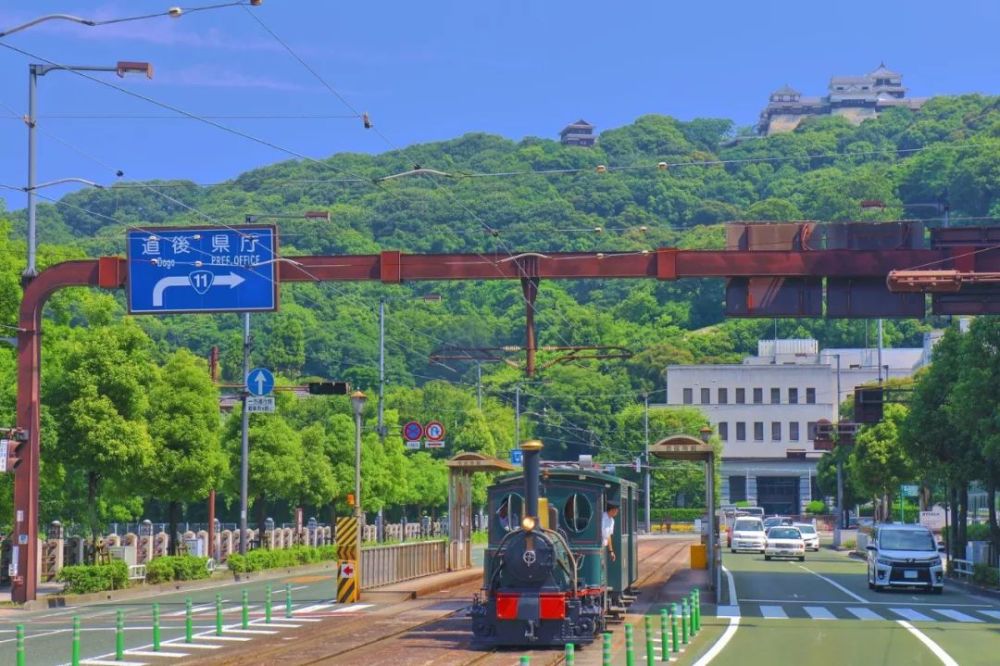 来到日本爱媛县的松山市该怎么玩?让草帽路飞告诉你!