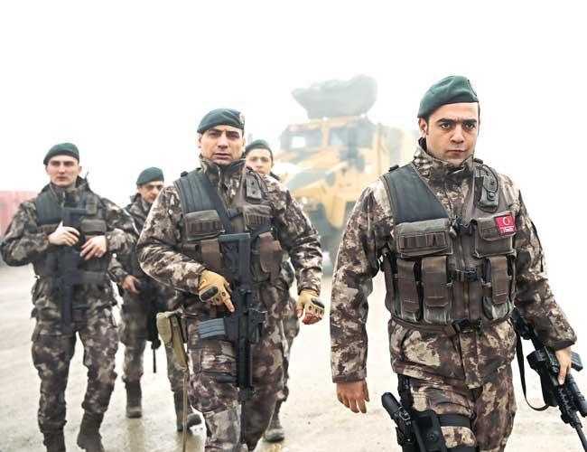 土耳其特种警察部队进入阿夫林,将与库尔德人