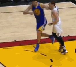 11圖揭秘帕楚里亞黑歷史 哈登韋少FMVP均中招