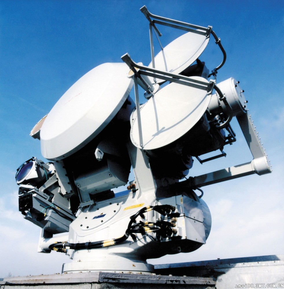 雷达是利用电磁波探测目标的电子设备