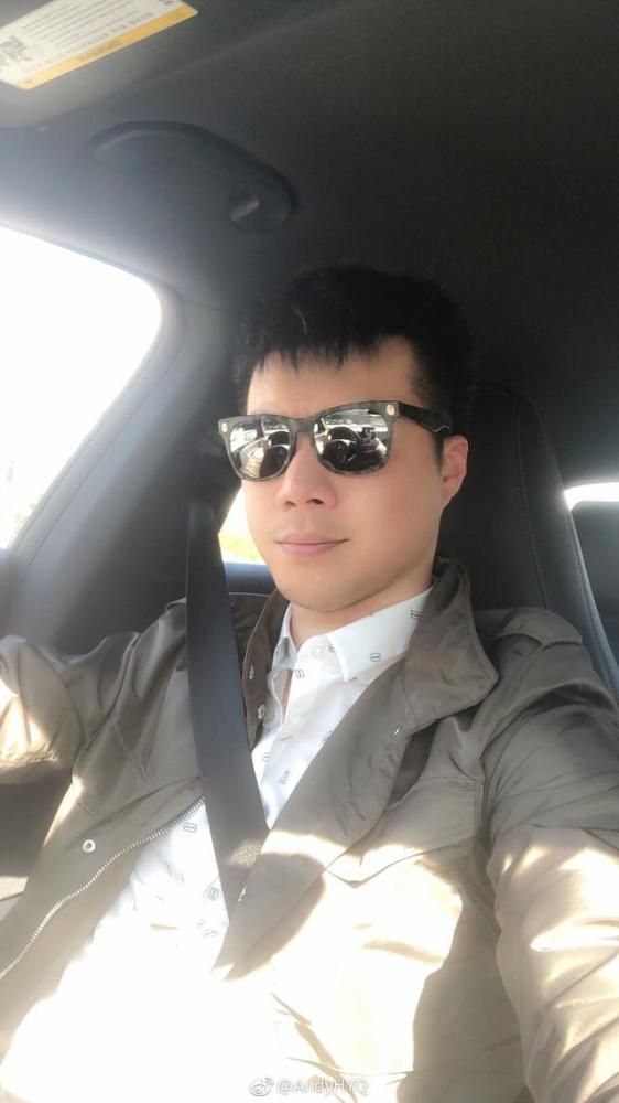 初中学生在卫生间玩直播 天鹏热点吧