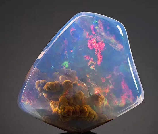 世界上最贵的石头，太惊艳了！